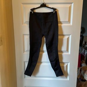 Fabletics sync high waisted perforated 7/8